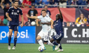Chicago Fire và New England Revolution đều đang gặp những vấn đề